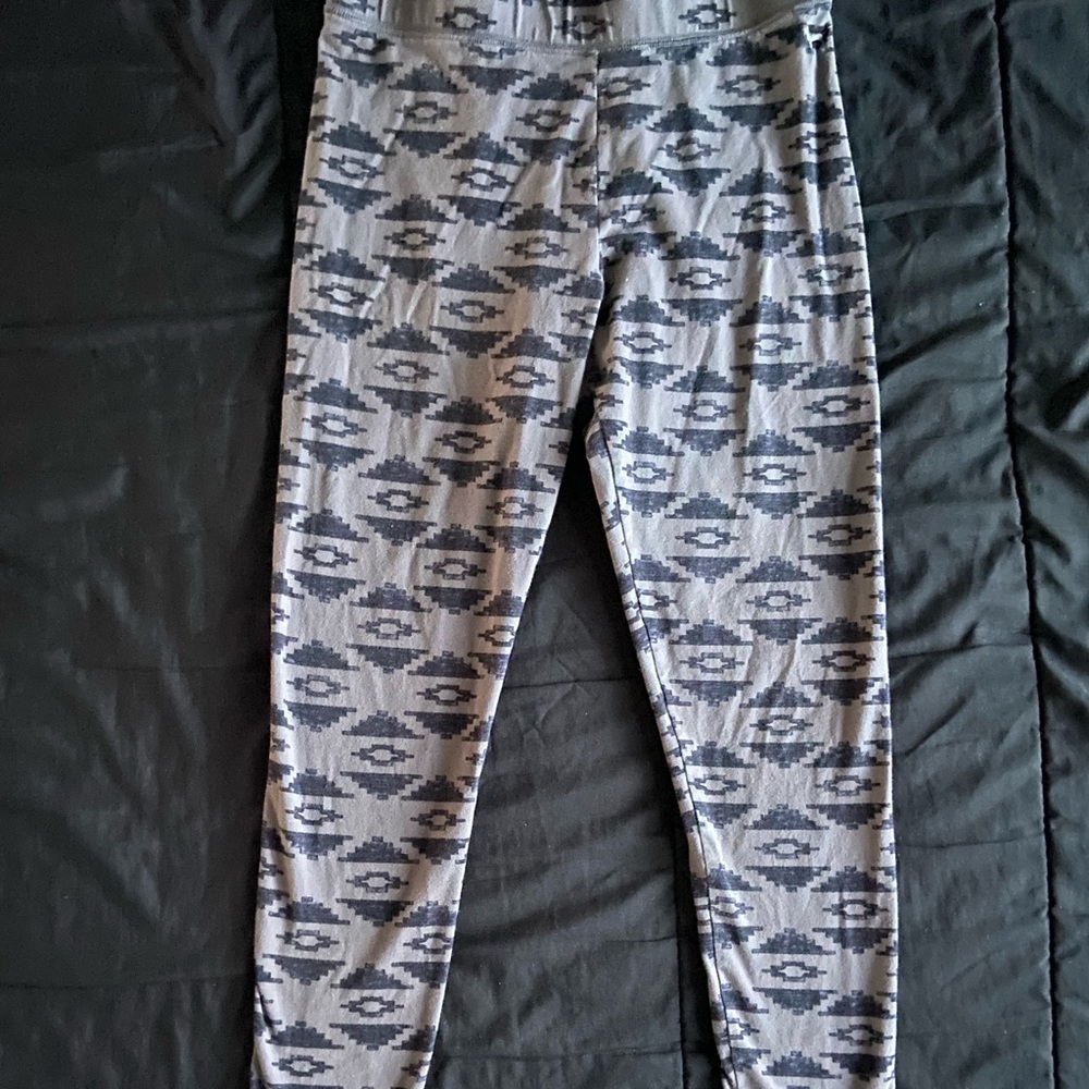 Pink by Victoria secret leggings.